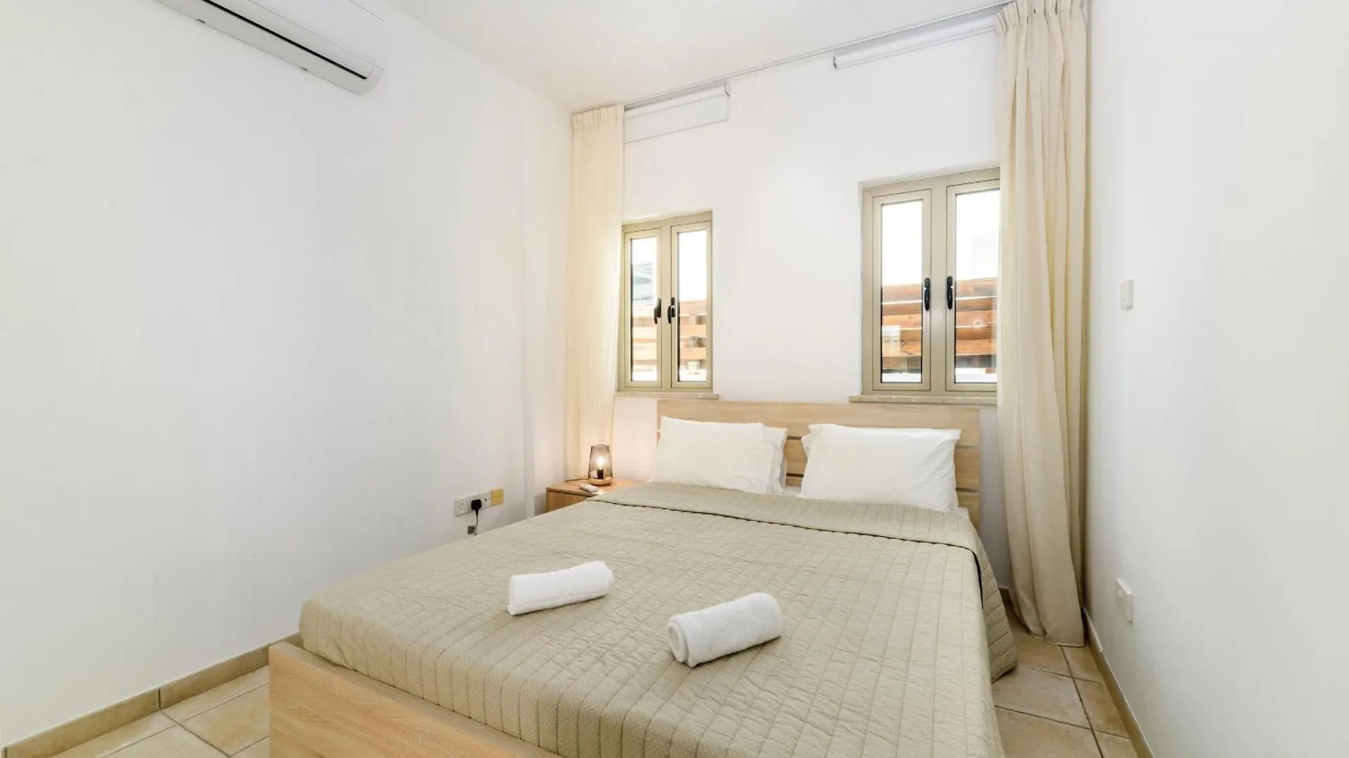 פרוטאראס Sunrise Bay Villa #3